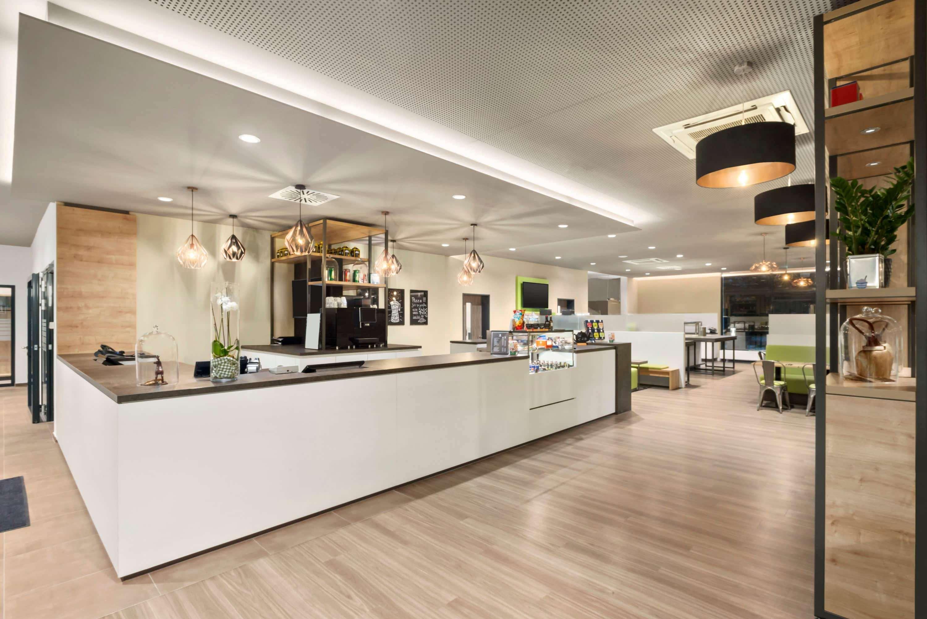 Hotel Super 8 By Wyndham North 3*