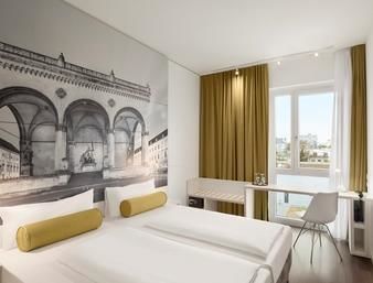 Super 8 By Wyndham North Hotel