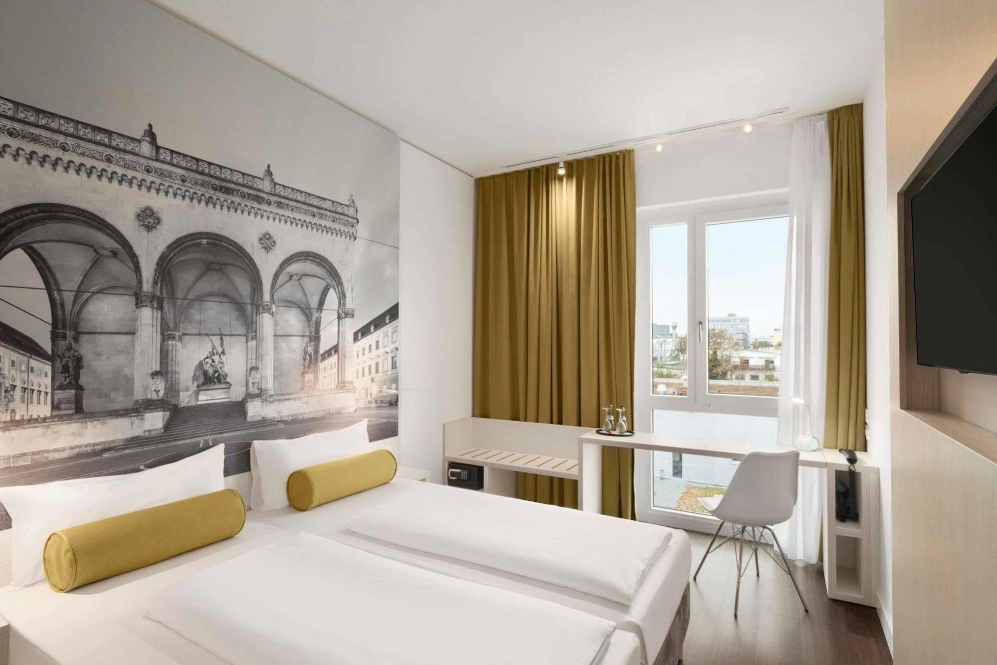 Super 8 By Wyndham North 3* München
