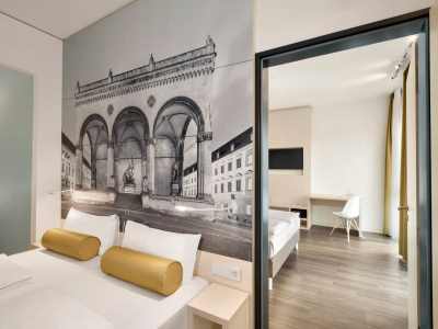 Super 8 By Wyndham North Hotel München